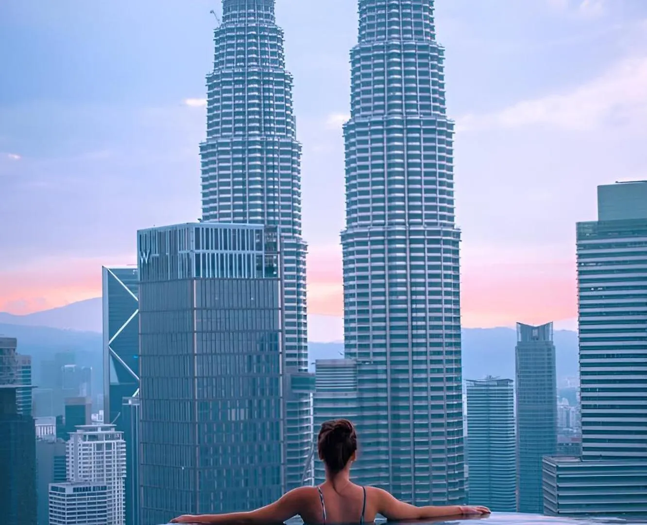 The Colony Infinitum By White House Klcc location