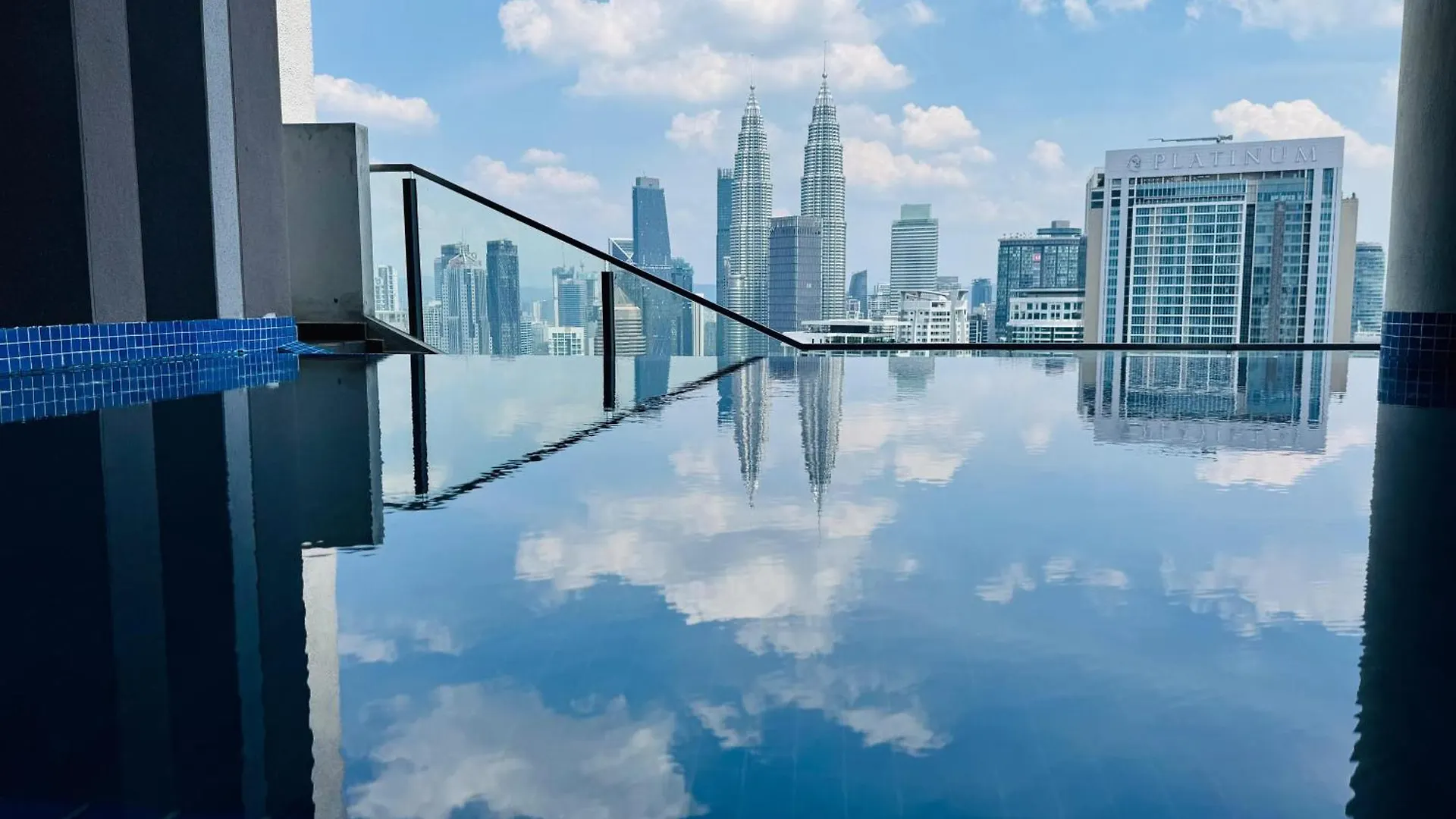 The Colony Infinitum By White House Klcc Apartment Kuala Lumpur 0*,